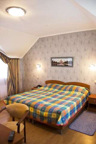 Курортные отели Джинтама-бриз Глебовка Стандартный двухместный номер с 1 кроватью или 2 отдельными кроватями-2