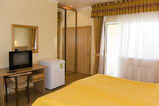 Курортные отели Джинтама-бриз Глебовка Стандартный двухместный номер с 1 кроватью или 2 отдельными кроватями-3