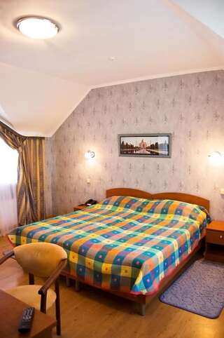 Курортные отели Джинтама-бриз Глебовка Стандартный двухместный номер с 1 кроватью или 2 отдельными кроватями-11