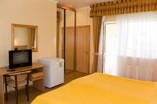 Курортные отели Джинтама-бриз Глебовка Стандартный двухместный номер с 1 кроватью или 2 отдельными кроватями-12