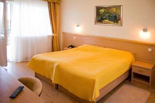 Курортные отели Джинтама-бриз Глебовка Стандартный двухместный номер с 1 кроватью или 2 отдельными кроватями-13