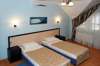 Курортные отели Джинтама-бриз Глебовка Улучшенный двухместный номер с 1 кроватью или 2 отдельными кроватями-6